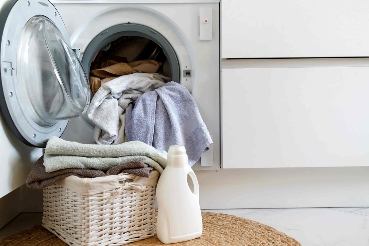 Odborníci odhalují tajemství ideální teploty praní. Málokdo ji volí.